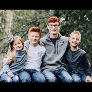 Meet your Posher, Payton